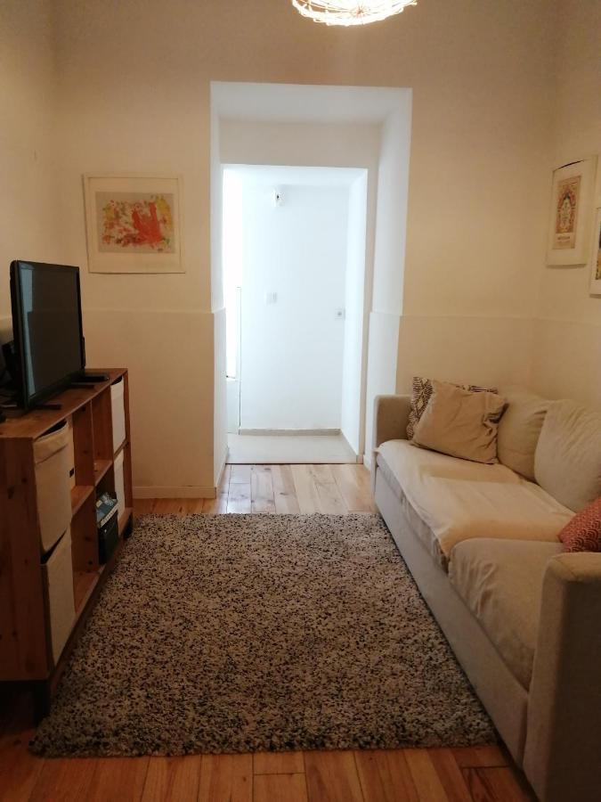 Apartamento Encantador Com Patio Lisboa Εξωτερικό φωτογραφία