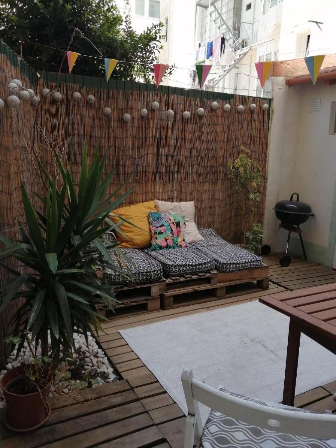 Apartamento Encantador Com Patio Lisboa Εξωτερικό φωτογραφία